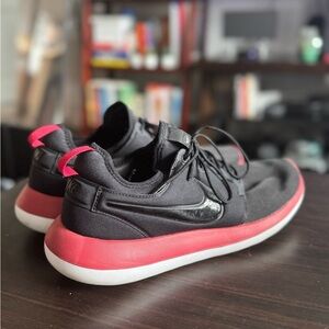 Men’s Nike roshe
